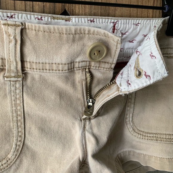 Hollister Co |  Khaki Shorts - Picture 5 of 7
